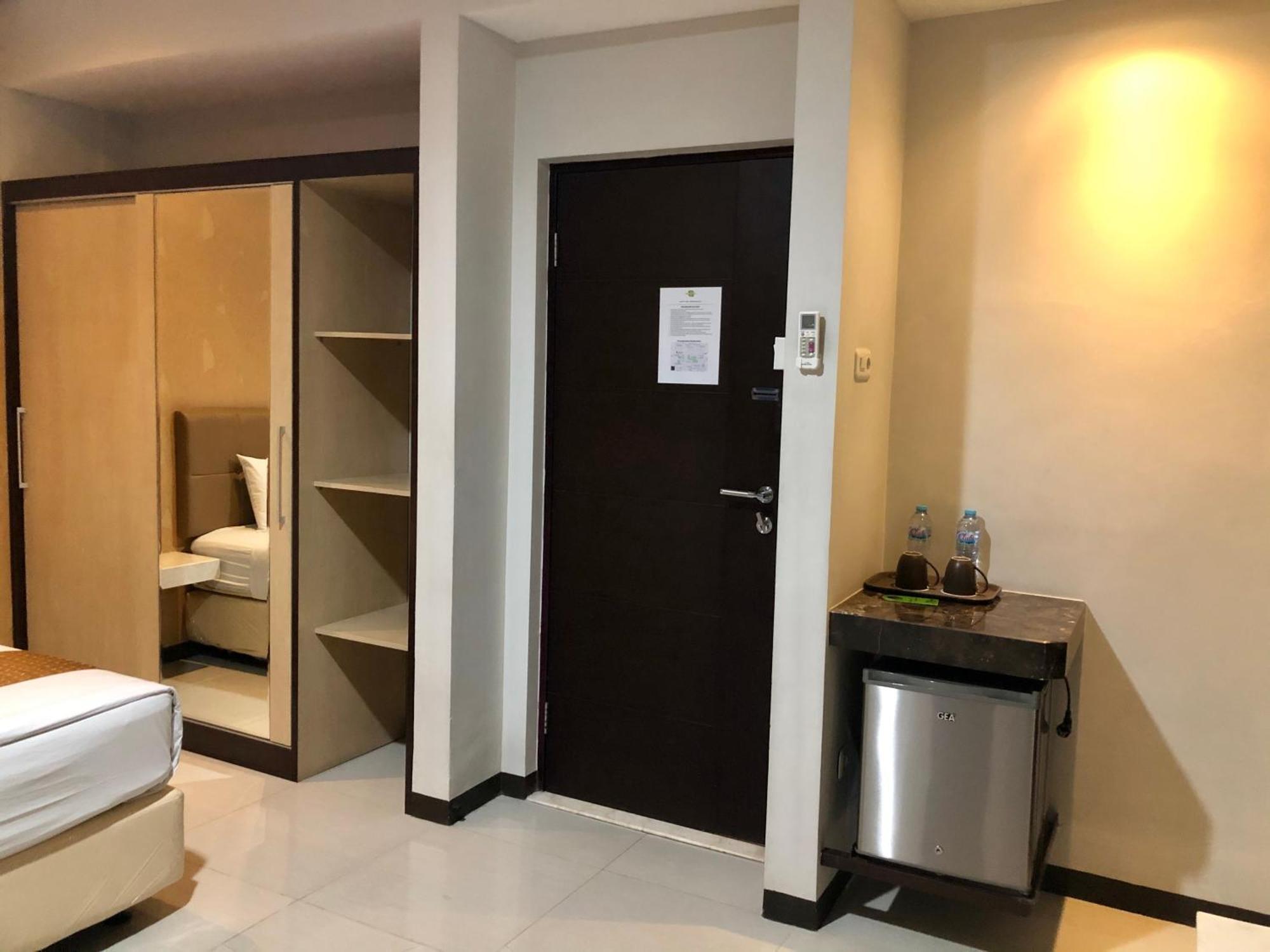 Kana Citra Guesthouse Сурабая Экстерьер фото